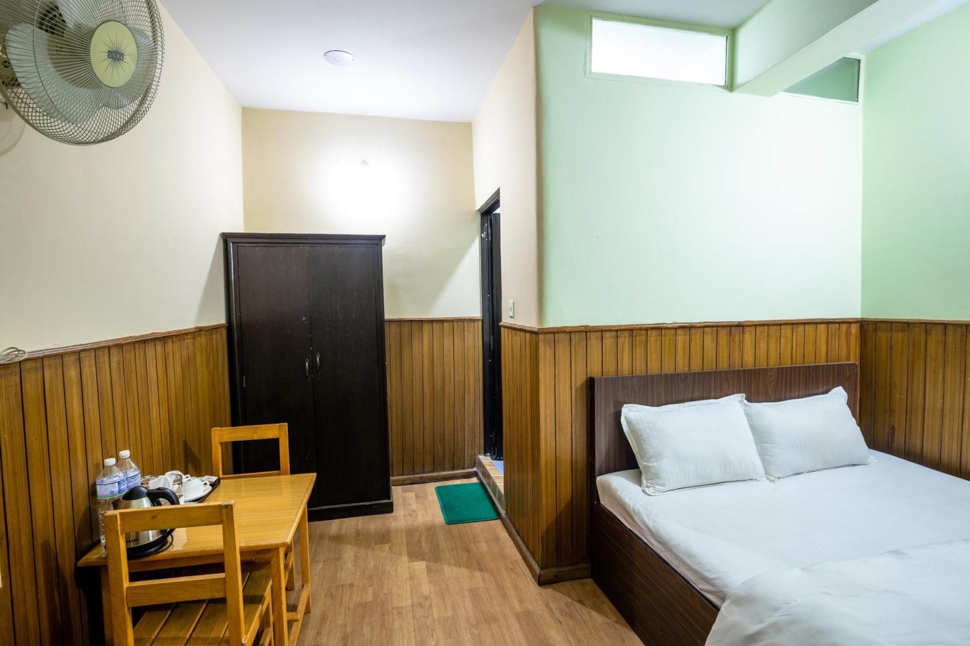 Hotel Harmony & Little Bites Bistro Jawlakhel Buitenkant foto